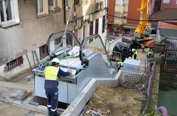 instalacion_escaleras_mecanicas_marques_santillana_-_subida_gurugu_2_0